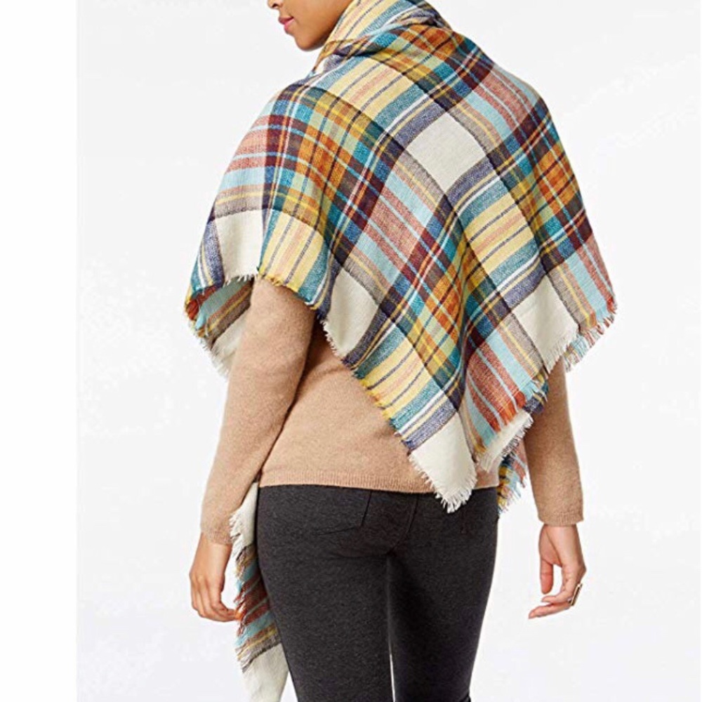 Steve Madden Oversized Large Plaid Blanket Scarf - Picture 7 of 7